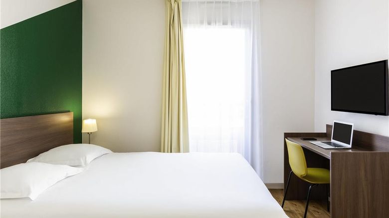 <b>Adagio Access Carrieres Poissy Room</b>. Images powered by <a href="https://iceportal.shijigroup.com/" title="IcePortal" target="_blank">IcePortal</a>.