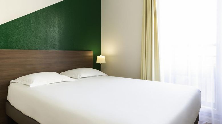 <b>Adagio Access Carrieres Poissy Room</b>. Images powered by <a href="https://iceportal.shijigroup.com/" title="IcePortal" target="_blank">IcePortal</a>.