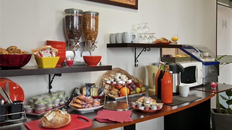 <b>Adagio Access Paris Philippe Auguste Restaurant</b>. Images powered by <a href="https://iceportal.shijigroup.com/" title="IcePortal" target="_blank">IcePortal</a>.