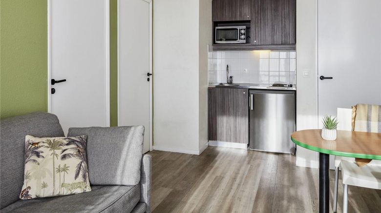 <b>Adagio Access Bordeaux Rodesse Room</b>. Images powered by <a href="https://iceportal.shijigroup.com/" title="IcePortal" target="_blank">IcePortal</a>.