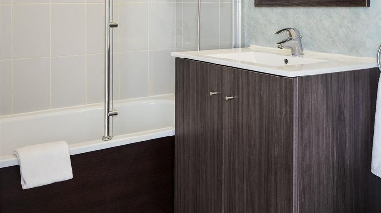 <b>Adagio Access Bordeaux Rodesse Room</b>. Images powered by <a href="https://iceportal.shijigroup.com/" title="IcePortal" target="_blank">IcePortal</a>.