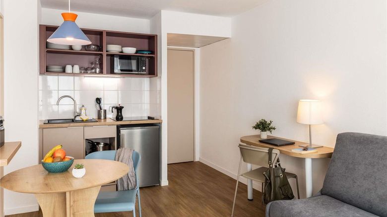 <b>Adagio Access Toulouse Jolimont Room</b>. Images powered by <a href="https://iceportal.shijigroup.com/" title="IcePortal" target="_blank">IcePortal</a>.