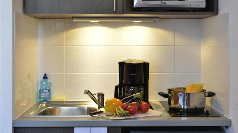 <b>Adagio Access Toulouse Saint-Cyprien Room</b>. Images powered by <a href="https://iceportal.shijigroup.com/" title="IcePortal" target="_blank">IcePortal</a>.