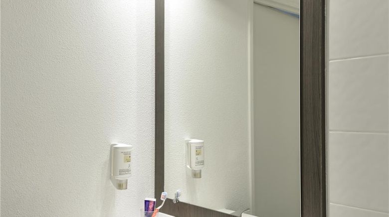 <b>Adagio Access Toulouse Saint-Cyprien Room</b>. Images powered by <a href="https://iceportal.shijigroup.com/" title="IcePortal" target="_blank">IcePortal</a>.