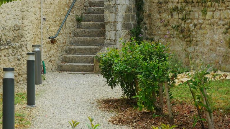 <b>Adagio Access Poitiers Exterior</b>. Images powered by <a href="https://iceportal.shijigroup.com/" title="IcePortal" target="_blank">IcePortal</a>.
