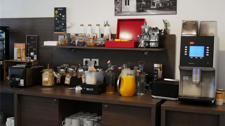 <b>Adagio Access Poitiers Restaurant</b>. Images powered by <a href="https://iceportal.shijigroup.com/" title="IcePortal" target="_blank">IcePortal</a>.
