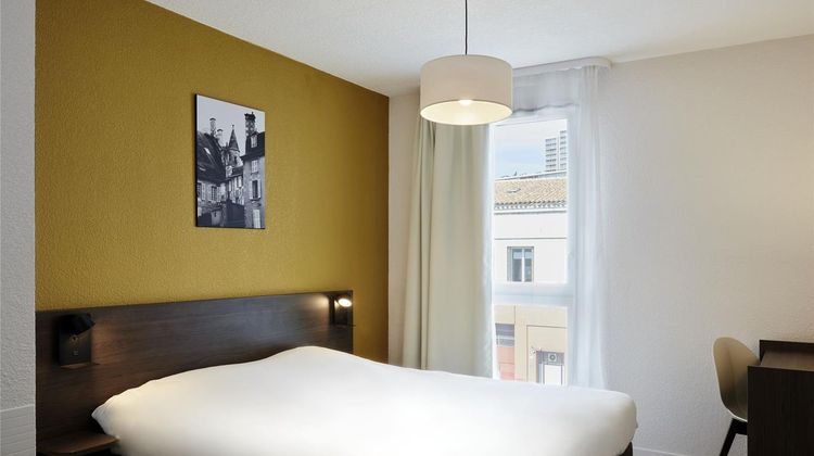 Adagio Access Poitiers Room