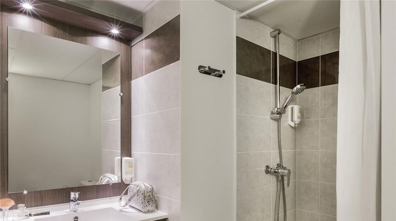 <b>Adagio Access Nantes Viarme Room</b>. Images powered by <a href="https://iceportal.shijigroup.com/" title="IcePortal" target="_blank">IcePortal</a>.