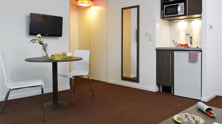 <b>Adagio Access Nantes Viarme Room</b>. Images powered by <a href="https://iceportal.shijigroup.com/" title="IcePortal" target="_blank">IcePortal</a>.