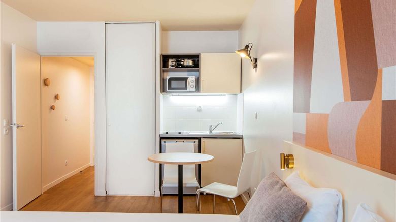 <b>Adagio Access Paris Asnieres Room</b>. Images powered by <a href="https://iceportal.shijigroup.com/" title="IcePortal" target="_blank">IcePortal</a>.