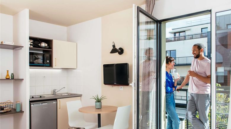 <b>Adagio Access Paris Asnieres Room</b>. Images powered by <a href="https://iceportal.shijigroup.com/" title="IcePortal" target="_blank">IcePortal</a>.