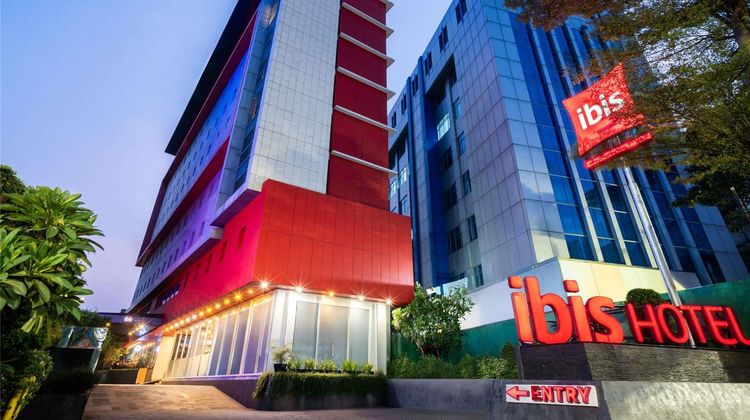 Ibis Jakarta Senen Exterior