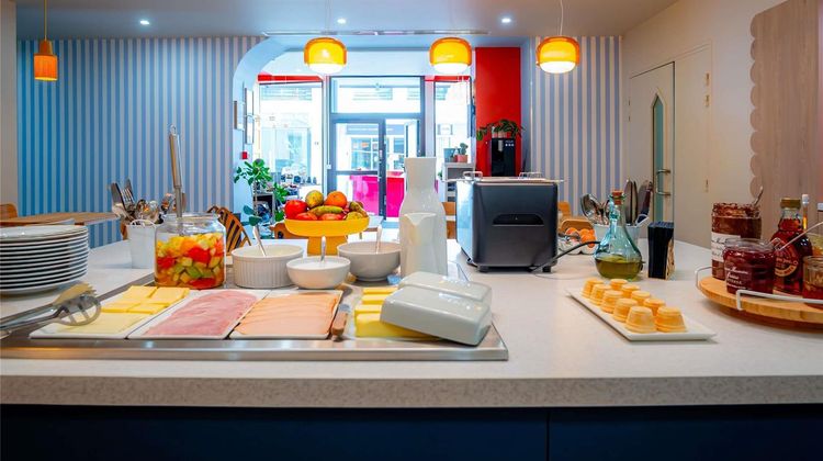 Ibis Styles Nantes Centre Place Graslin Exterior