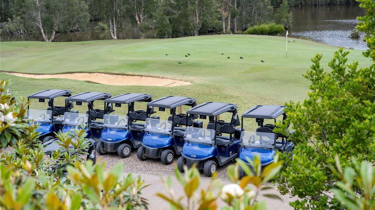 Mercure Kooindah Waters Central Coast Golf