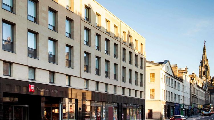Ibis Edinburgh Centre South Bridge Exterior