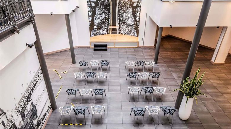 <b>Novotel Toulouse Centre Wilson Meeting</b>. Images powered by <a href="https://iceportal.shijigroup.com/" title="IcePortal" target="_blank">IcePortal</a>.