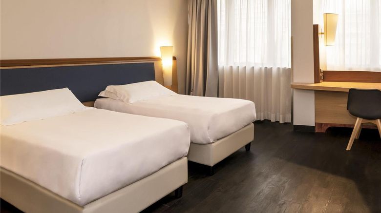 <b>Mercure Eur Roma West Room</b>. Images powered by <a href="https://iceportal.shijigroup.com/" title="IcePortal" target="_blank">IcePortal</a>.