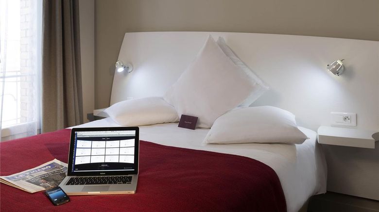 <b>Mercure Paris Levallois Perret Hotel Room</b>. Images powered by <a href="https://iceportal.shijigroup.com/" title="IcePortal" target="_blank">IcePortal</a>.