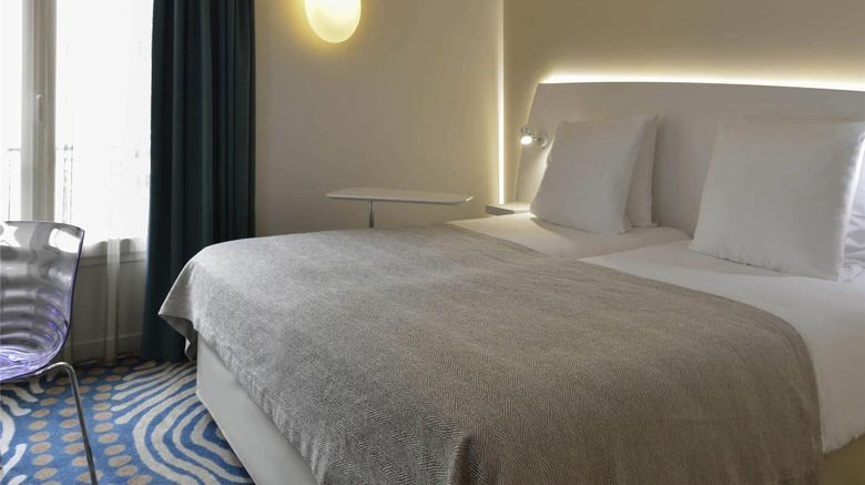 <b>Mercure Paris Levallois Perret Hotel Room</b>. Images powered by <a href="https://iceportal.shijigroup.com/" title="IcePortal" target="_blank">IcePortal</a>.