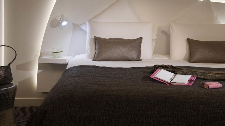 Mercure Paris Levallois Perret Hotel Room