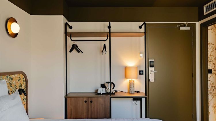 Mercure Paris Levallois Perret Hotel Room