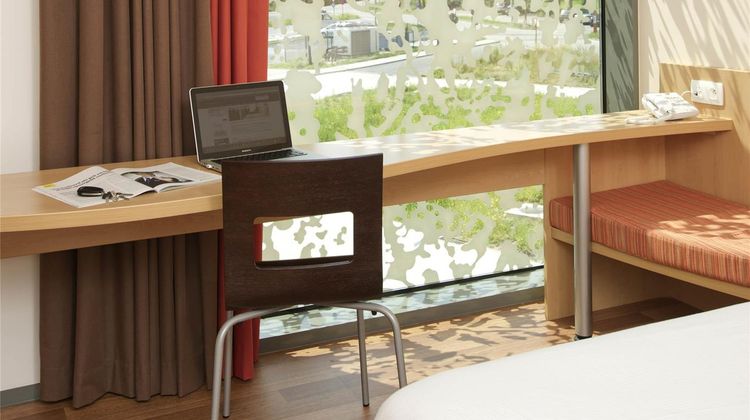 Ibis Heverlee Room