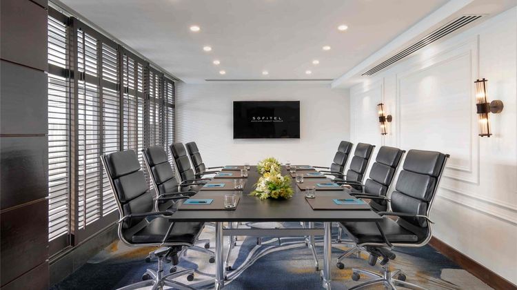 Sofitel Auckland Viaduct Harbour Meeting
