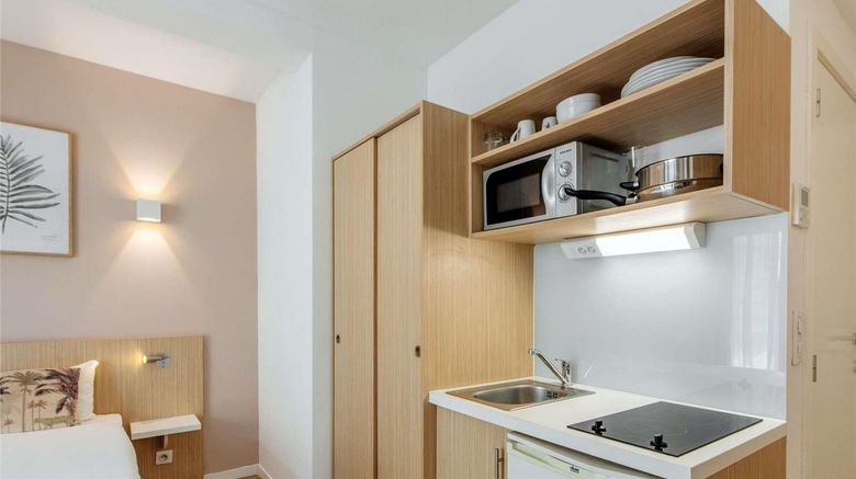 <b>Adagio Access Brussels Europe Room</b>. Images powered by <a href="https://iceportal.shijigroup.com/" title="IcePortal" target="_blank">IcePortal</a>.