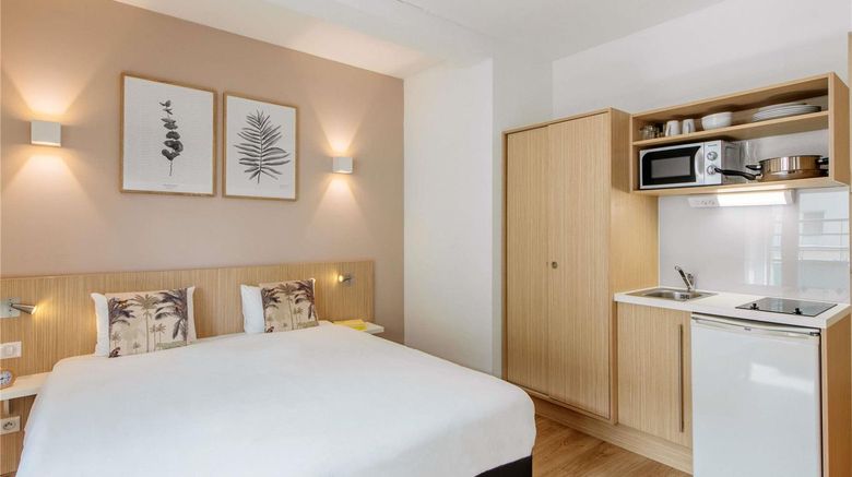 <b>Adagio Access Brussels Europe Room</b>. Images powered by <a href="https://iceportal.shijigroup.com/" title="IcePortal" target="_blank">IcePortal</a>.