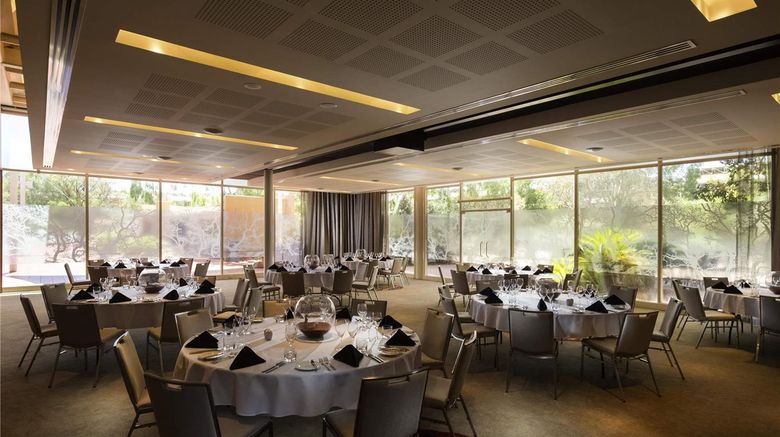 <b>Sails in the Desert Hotel Meeting</b>. Images powered by <a href="https://iceportal.shijigroup.com/" title="IcePortal" target="_blank">IcePortal</a>.