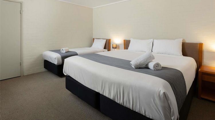 Ibis Styles Canberra Room