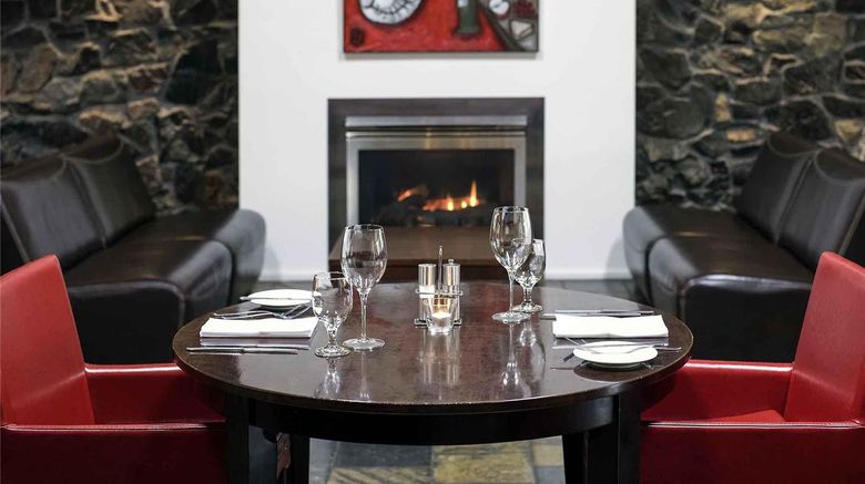 <b>Mercure Resort Gerringong Restaurant</b>. Images powered by <a href="https://iceportal.shijigroup.com/" title="IcePortal" target="_blank">IcePortal</a>.