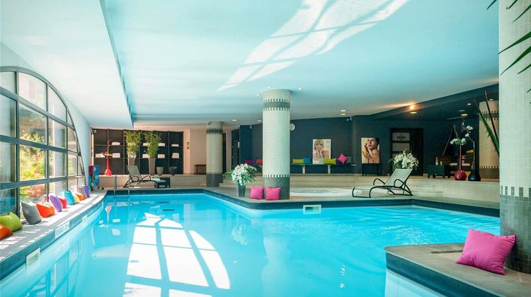 Hotel Parc Beaumont MGallery by Sofitel Pool