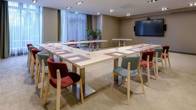 <b>Pullman Munich Meeting</b>. Images powered by <a href="https://iceportal.shijigroup.com/" title="IcePortal" target="_blank">IcePortal</a>.