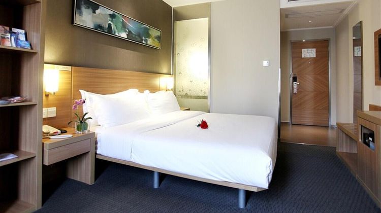 Ibis Yangzhou Wen Chang Attic Room