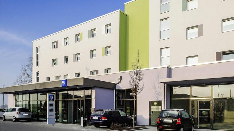 Ibis Budget Muenchen Airport Exterior. Images powered by <a href="https://iceportal.shijigroup.com" target="_blank" rel="noopener">Ice Portal</a>.