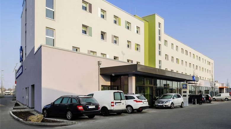 <b>Ibis Budget Muenchen Airport Exterior</b>. Images powered by <a href="https://iceportal.shijigroup.com/" title="IcePortal" target="_blank">IcePortal</a>.