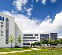 Ibis Budget Edinburgh Park Exterior