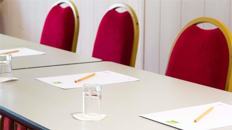 <b>Ibis Styles Bayonne Gare Centre Meeting</b>. Images powered by <a href="https://iceportal.shijigroup.com/" title="IcePortal" target="_blank">IcePortal</a>.