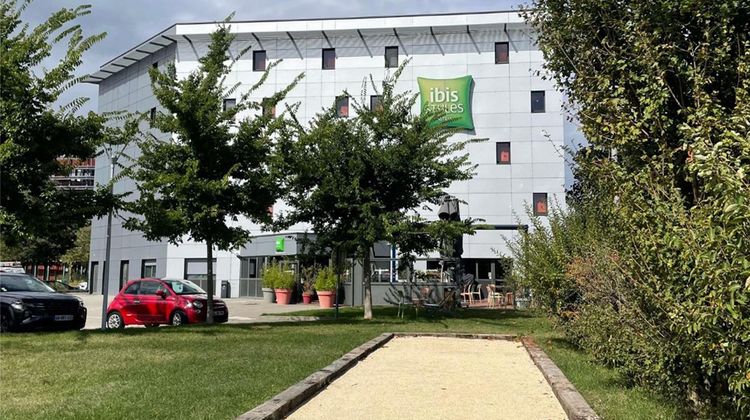 Ibis Styles Valence Romans TGV Room
