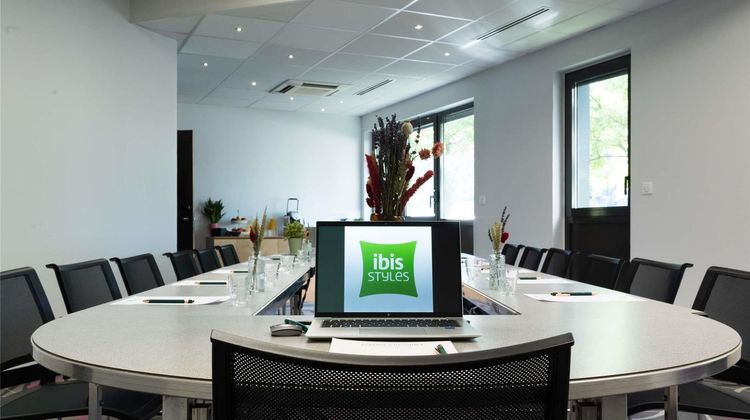 Ibis Styles Valence Romans TGV Other