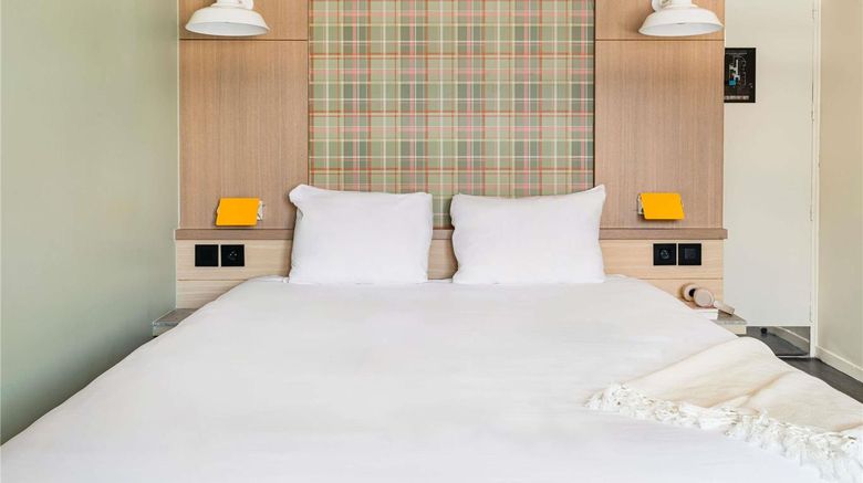 <b>Ibis Styles Annecy Gare Centre Room</b>. Images powered by <a href="https://iceportal.shijigroup.com/" title="IcePortal" target="_blank">IcePortal</a>.