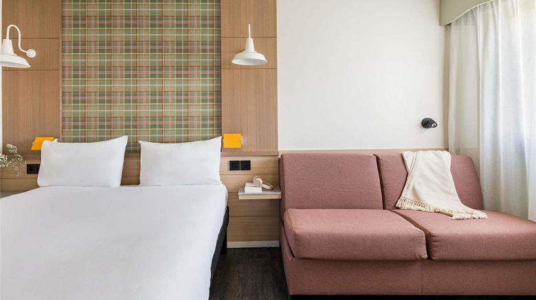 <b>Ibis Styles Annecy Gare Centre Room</b>. Images powered by <a href="https://iceportal.shijigroup.com/" title="IcePortal" target="_blank">IcePortal</a>.