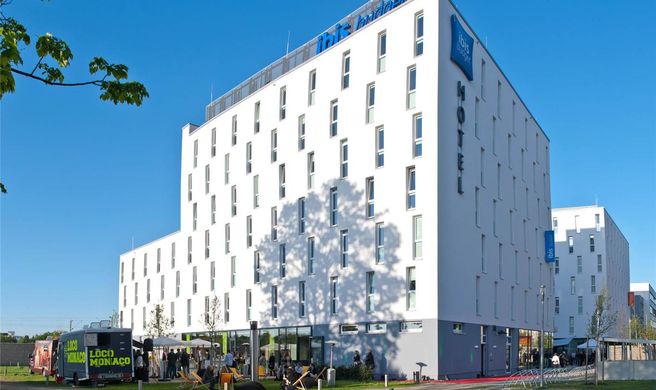 Ibis Budget Muenchen Olympiapark Exterior