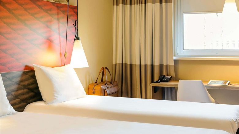 <b>Ibis Hamburg City Room</b>. Images powered by <a href="https://iceportal.shijigroup.com/" title="IcePortal" target="_blank">IcePortal</a>.