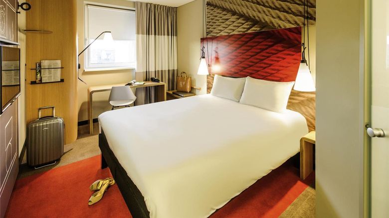 <b>Ibis Hamburg City Room</b>. Images powered by <a href="https://iceportal.shijigroup.com/" title="IcePortal" target="_blank">IcePortal</a>.