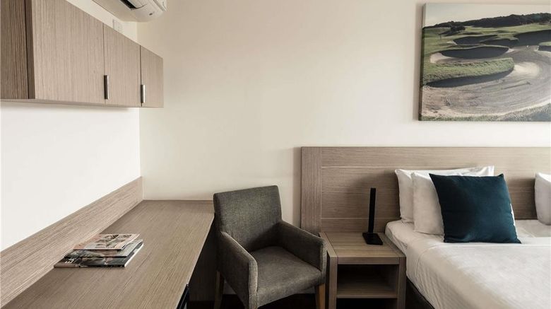 <b>Mercure Portsea Room</b>. Images powered by <a href="https://iceportal.shijigroup.com/" title="IcePortal" target="_blank">IcePortal</a>.