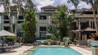 Pullman Palm Cove Sea Temple Resort/Spa