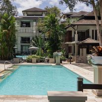 Pullman Palm Cove Sea Temple Resort/Spa