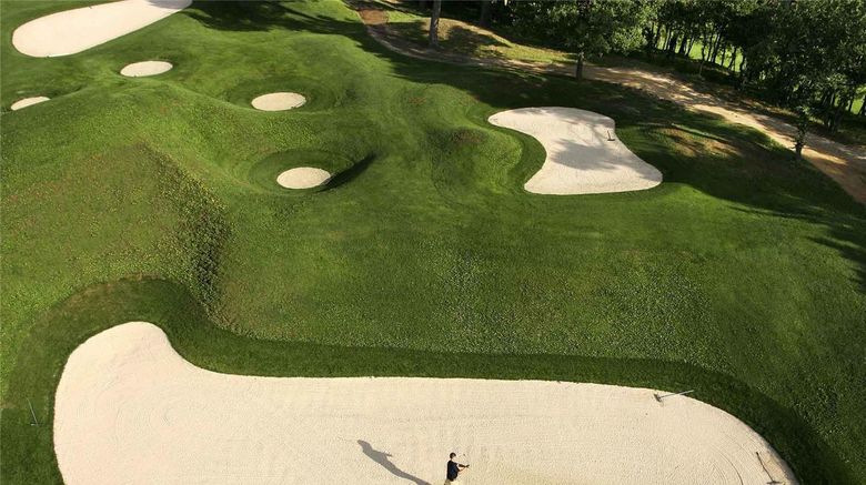 <b>Mercure Brignoles Golf de Barbaroux Golf</b>. Images powered by <a href="https://iceportal.shijigroup.com/" title="IcePortal" target="_blank">IcePortal</a>.